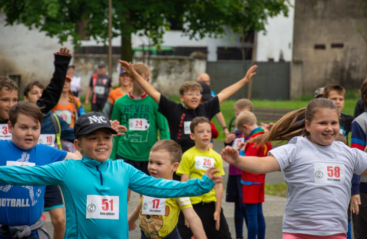 SPOIWO – ŻEBY TRZYMAĆ SIĘ RAZEM